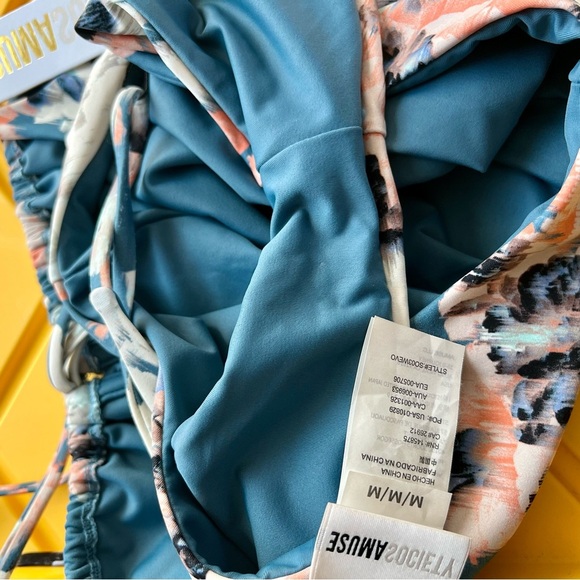 NWT Amuse Society Blurr Evelyn One Piece Deep Lagoon Floral Swimsuit Bareback M - Picture 10 of 12